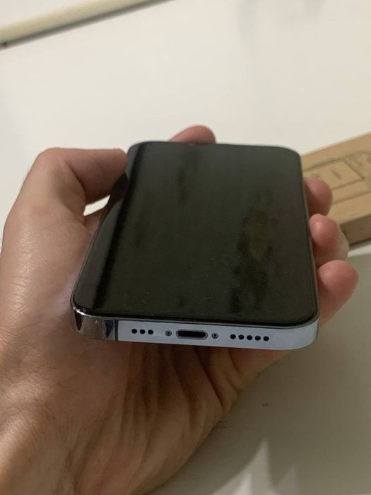 Iphone 13 pro 256 GB LLA sim + Esim 77%