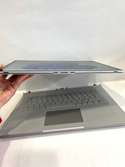 Microsoft Surface Book3 i7-1065G7 - SSD 512GB/8gb Ram - garantie!!!