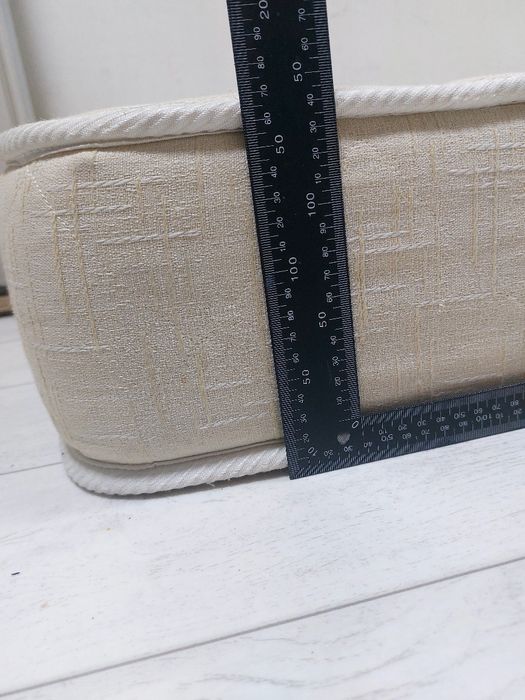 Продам Матрас 200х80