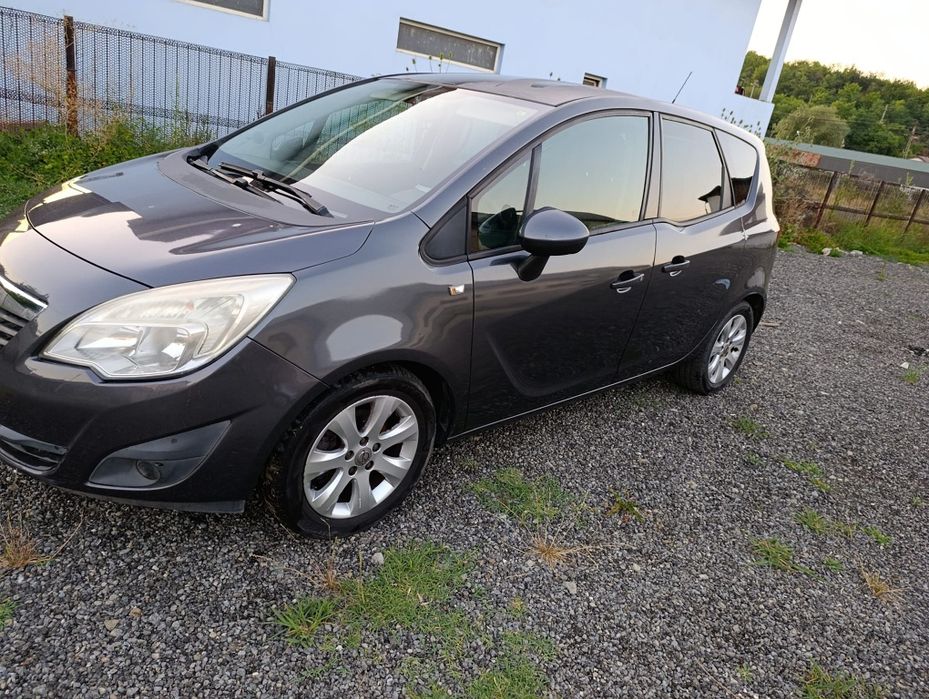 Opel  meriva  B, 1400 benzina  + gpl de fabrică