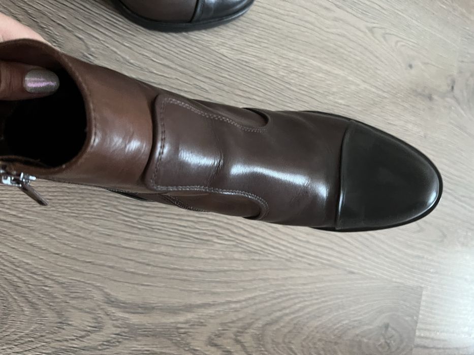 Botine de piele cu toc gros