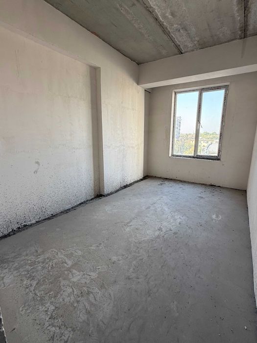 Продаётся 3-комнатная квартира Яшнабадский район (Базар Кадышева)