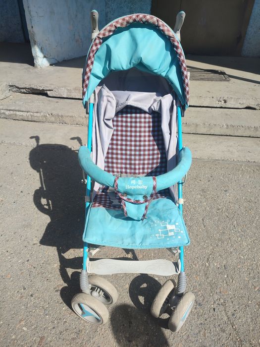 Продам прогулочную коляску