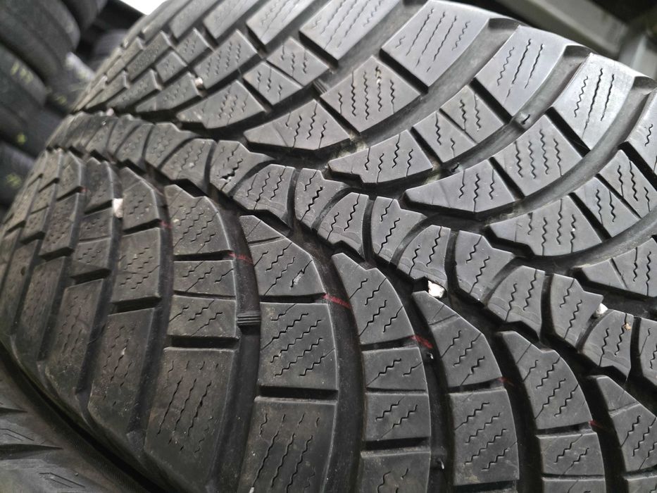 4бр Зимни гуми 255 45 18 - Kumho