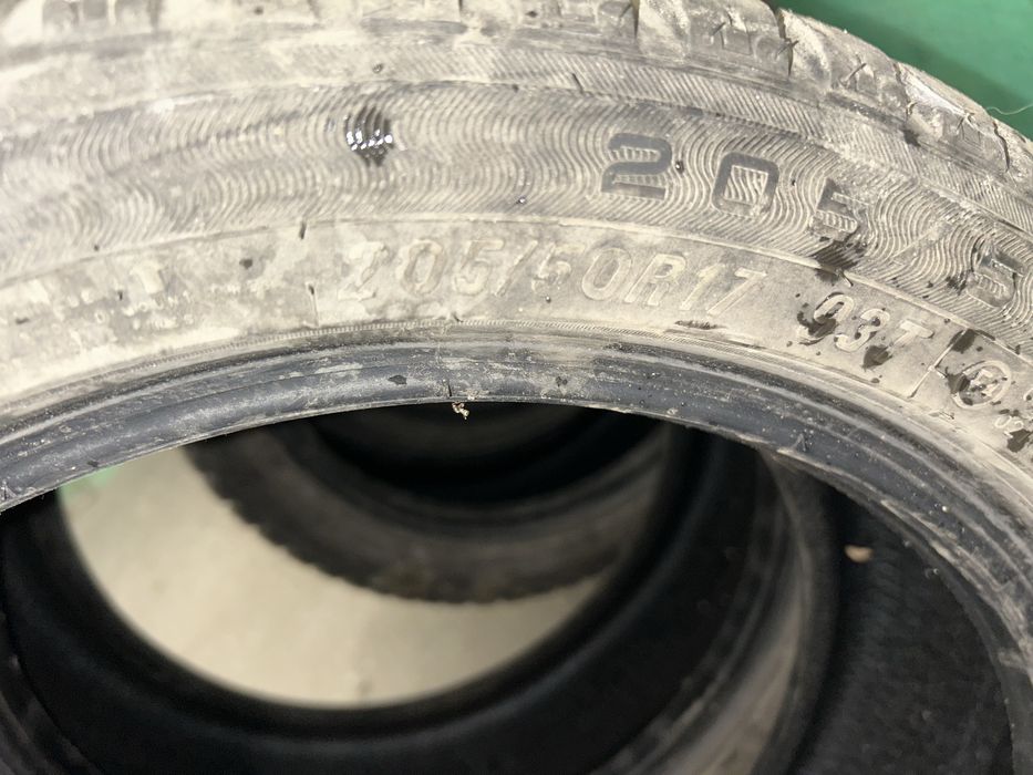 Продам резину Maxxis