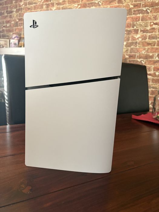 Playstation 5 Digital Edition с 1 година гаранция