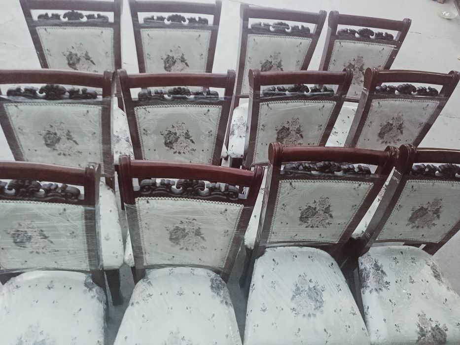 12 ta stul 1 stoli bor xontaxta boladi