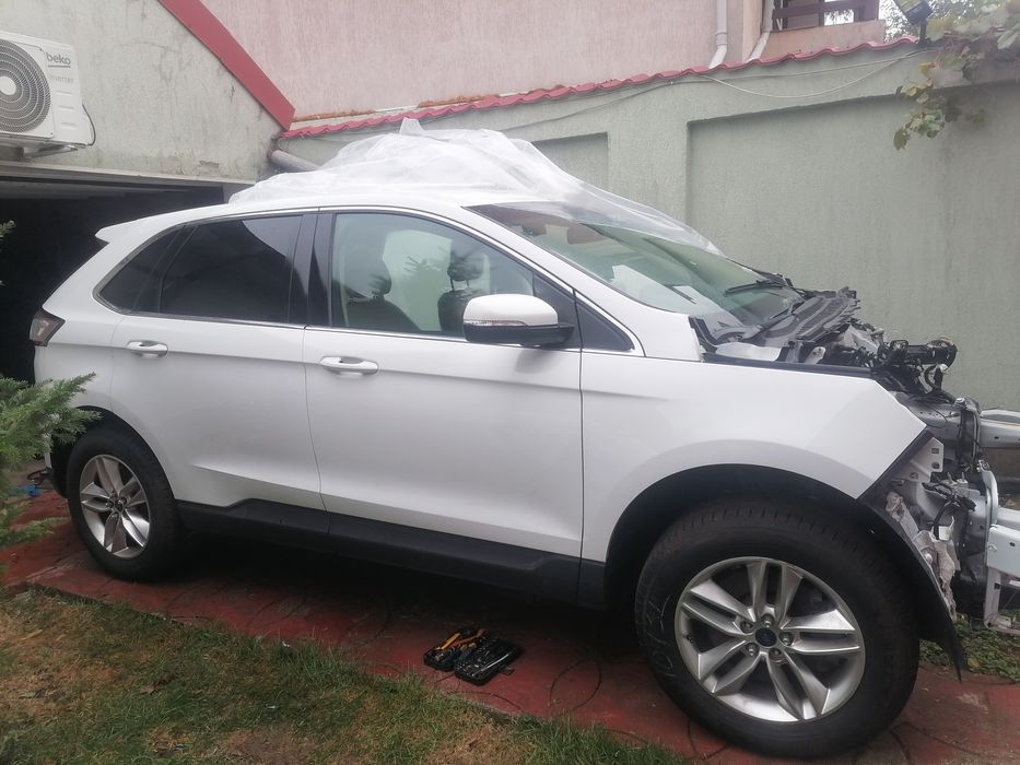 Dezmembrez ford edge 2016