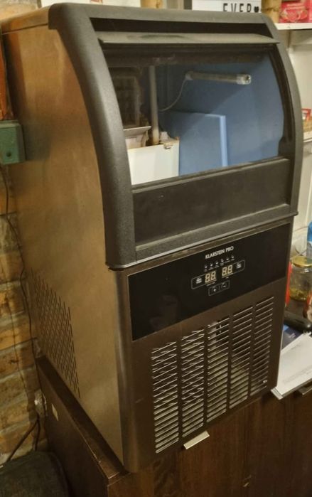 Masina de facut gheata