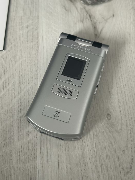 Sony Ericsson Z800i NOU (NOS) Full Box NEFOLOSIT RAR