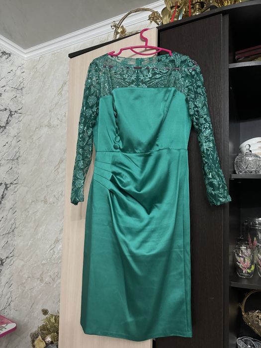 Продаю вечерние платья