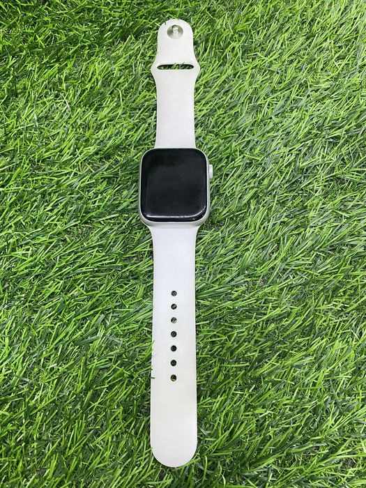 Apple Watch 8 / 45mm / 100% / Ломбард ДД / id5375