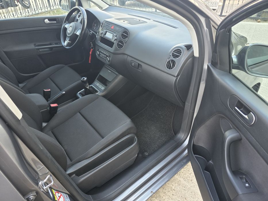 Vw golf 6 plus 2.0 TDI euro 5 unic proprietar