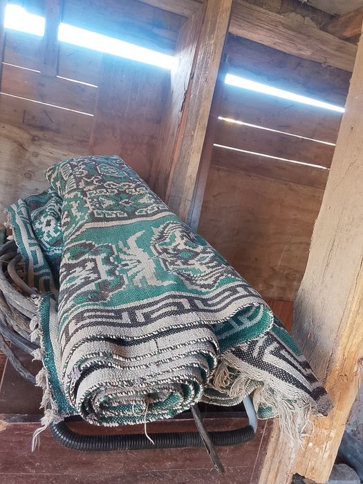 Вещи отдам даром