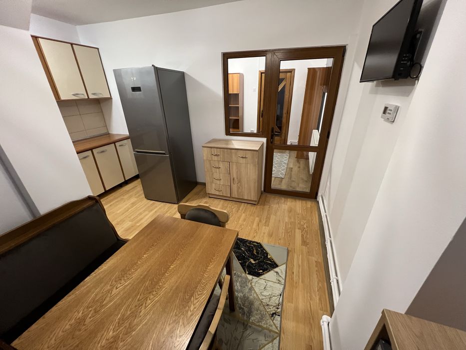 Garsoniera de inchiriat langa piata Astra - direct proprietar