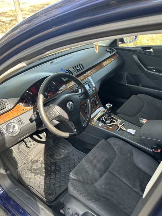 Vw passat B6 1.9 TDI 105 cp - an 2006 - Trapa-Dynaudio-