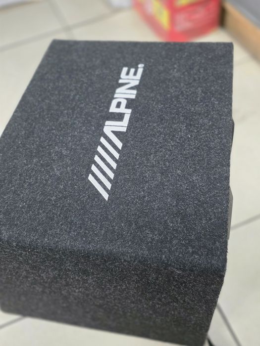 Alpine SBE-1244BR – Субуфер в затворен корпус