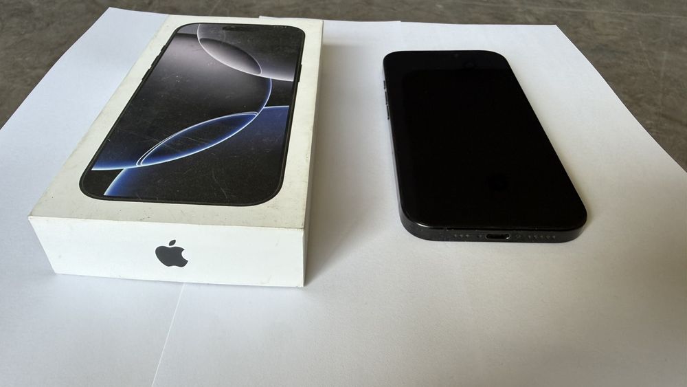 Iphone 16 pro black titanium