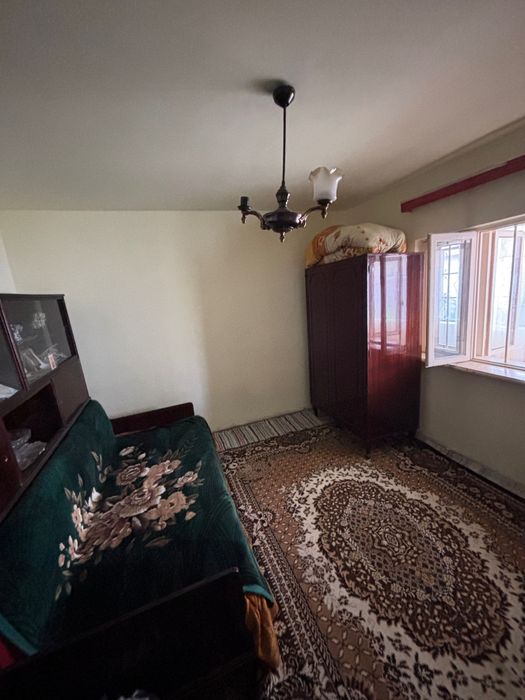 Casă cărămidă 100mp + 1372mp teren Florești Giurgiu, 30 min București, gaze la poartă – 55.000 €