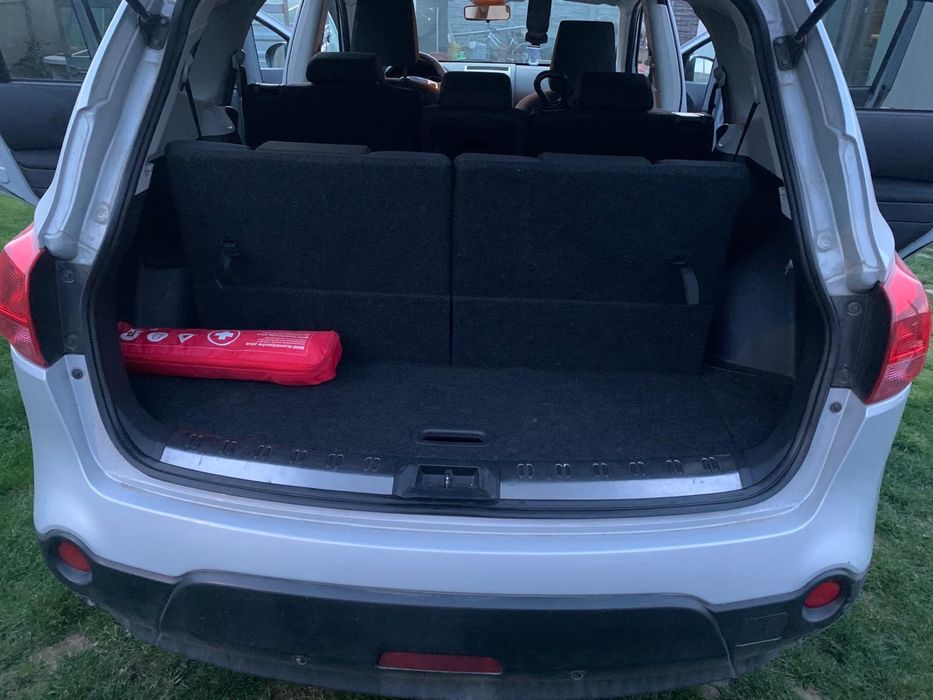 Nissan Qasqhqai +2  7 locuri