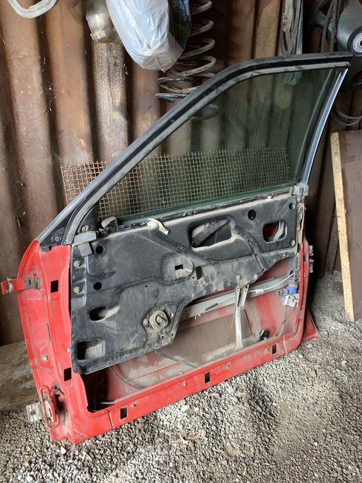 Запчасти на Audi B4