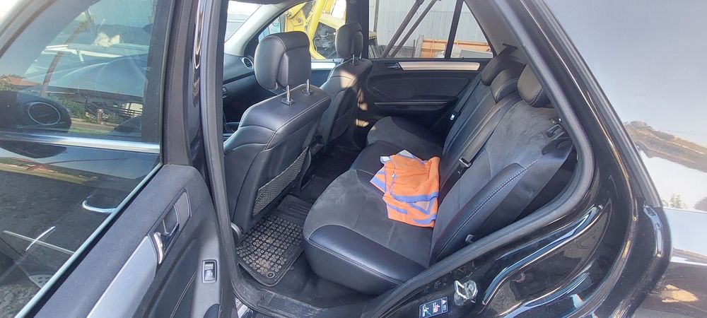 Vand Mercedes ML 4MATIC inscris ca autoutilitara