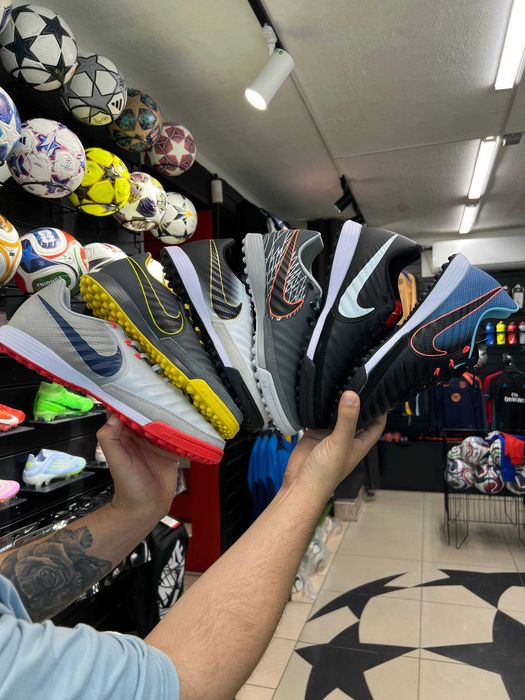 Мужские качественны сороконожки футбольные Nike TiempoX