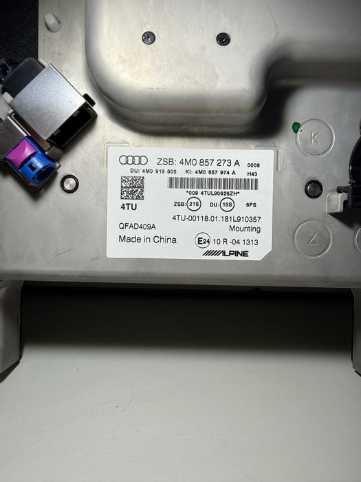Изскачащ MMI дисплей монитор Audi Q7 4M 8 инча 4M0857273A 4M0919605 4M0857974A