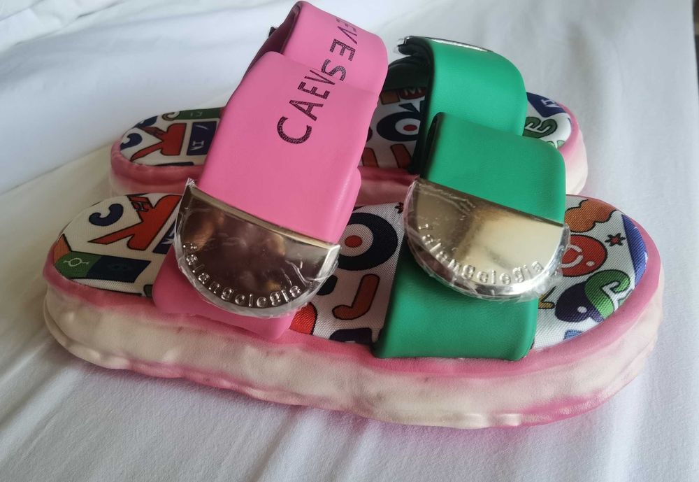 Летни чехли нови