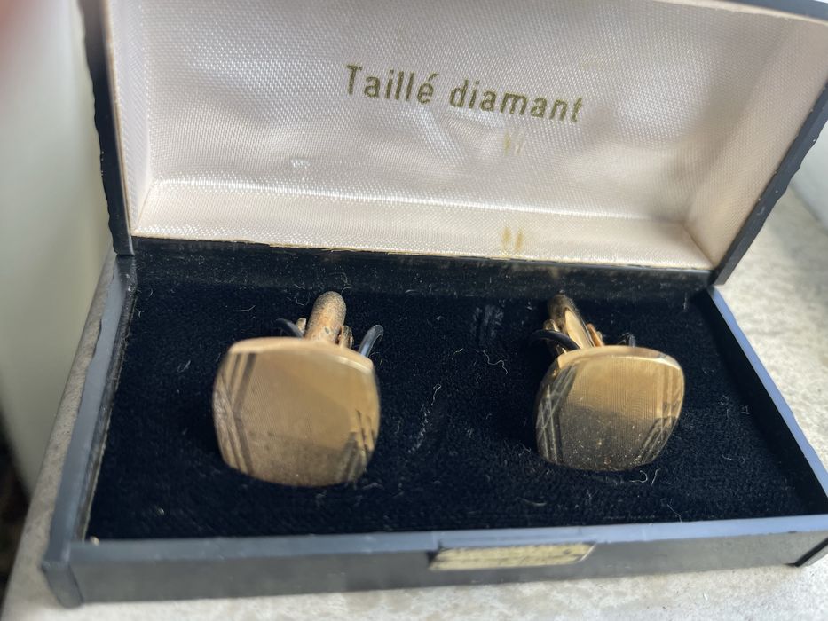 Друзи от висококачвствен кехлибар!