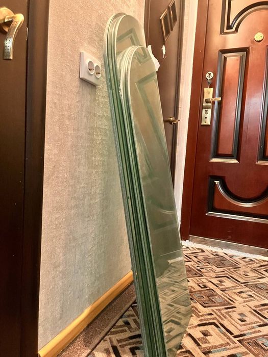 Продам стекло отличного состояния