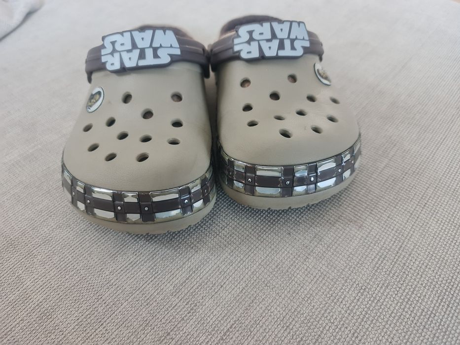 Vând papuci crocs originali pentru copii