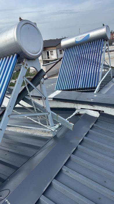 Sistem solar ptr apa caldă presurizat.