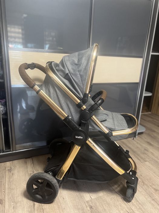 Коляска многофункциональная фирма Kidilo