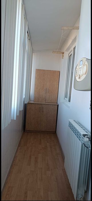 Ofer spre închiriere apartament 3 camere, vedere Piata Civica