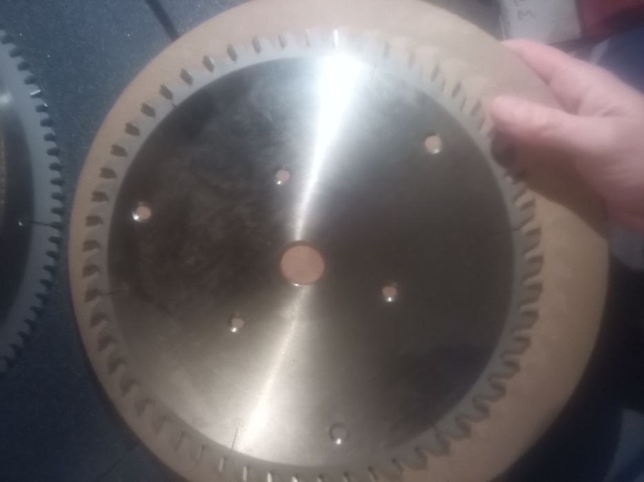 Vând pânze circular fabricate in germania