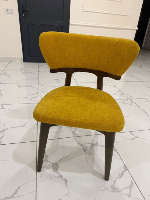 Стильные мягкие стулья