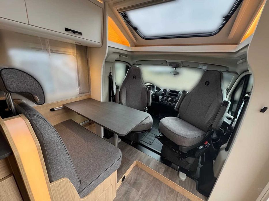 Autorulota Sunlight T58 Adventure 2026 cutie automata 5,96 m 4 locuri