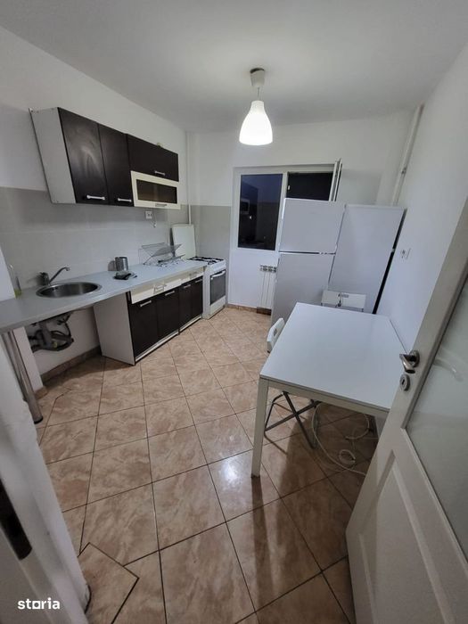 Apartament 3 camere de vanzare.Proprietar Sector 6 — fotografia 1