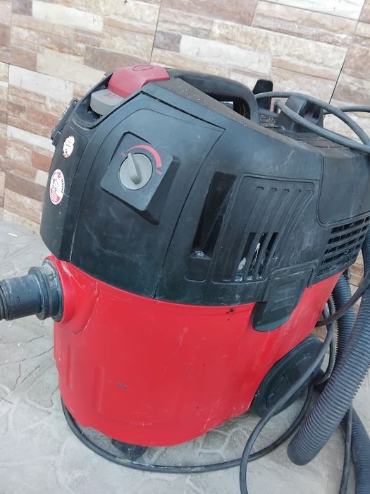 Прахосмукачка  Wurth/Master 3400Wat  със Опция Контакт Автоматично почистване на филтъра  за Сухо Мокро Строителство  Гипс Картон