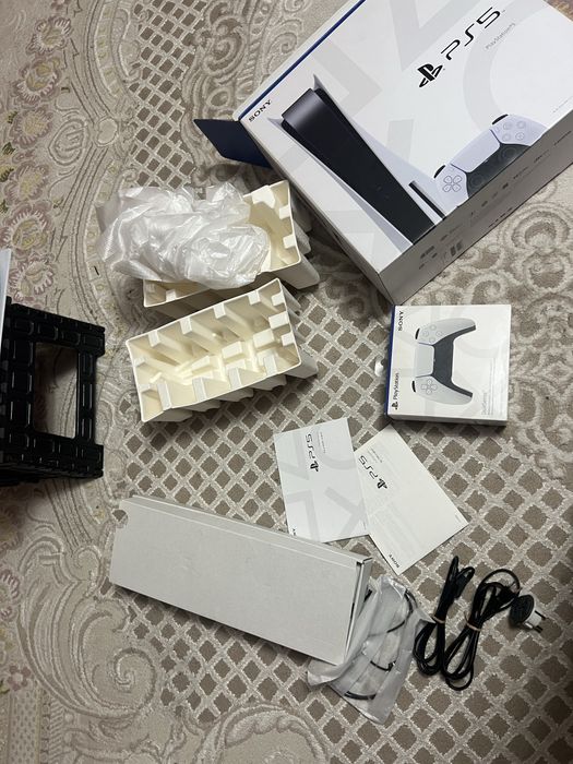 Продам PlayStation 5 (ps5)