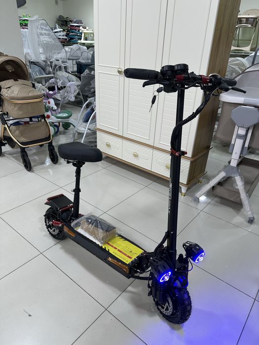 Максимальная нагр 150кг,Макс скорость 40 50 км/ч Акумлятор48V, Мотор2х