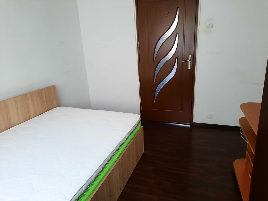 Cautam colega de apartament
