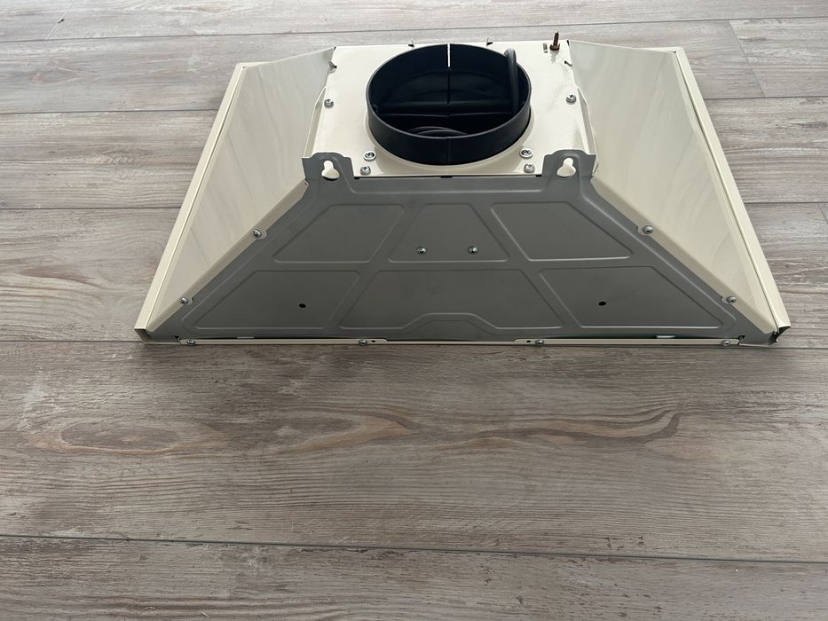 Hotă  rustică Pyramis Chimney