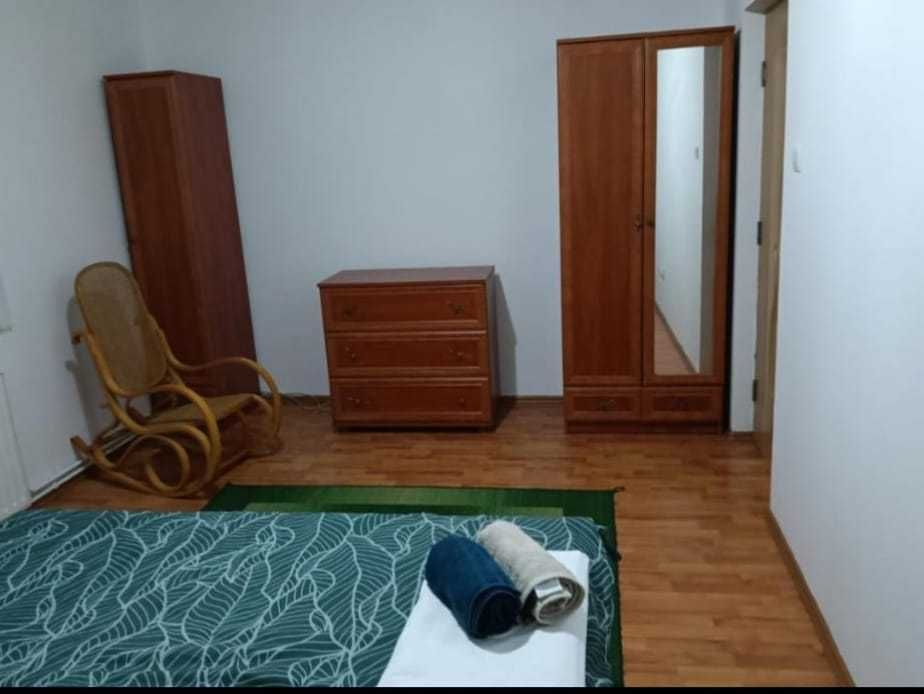 Vand ap 2 cam 65 mp et 2 optional garaj bloc nou Damb izvor Budiului