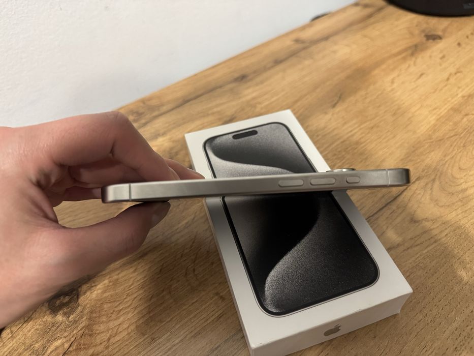 Продам Айфон 15 про