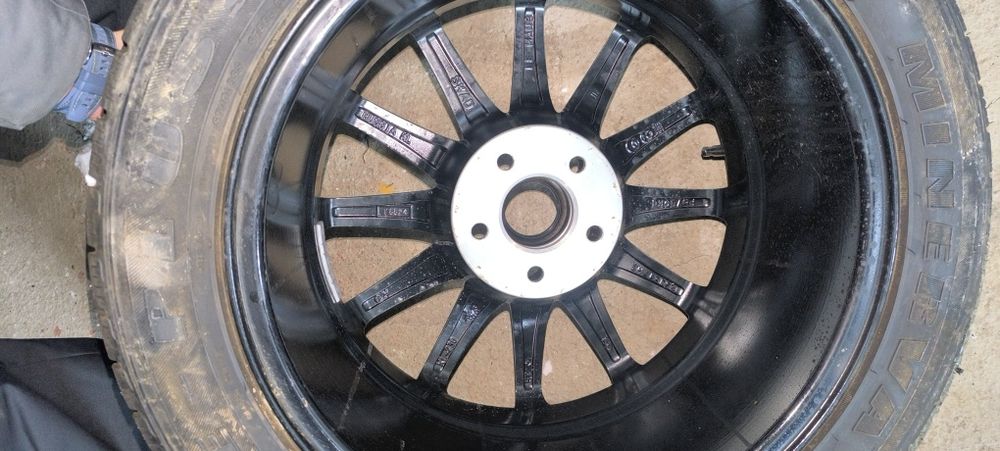 Продам диск с резиной