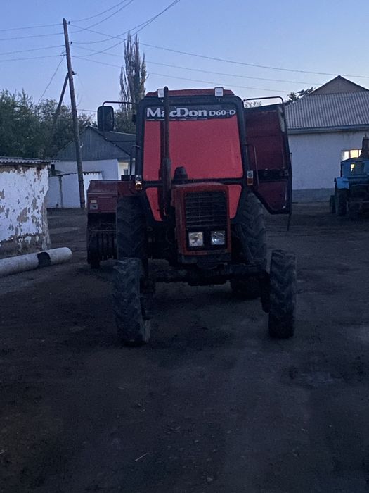 Трактор прессподборщикпен.