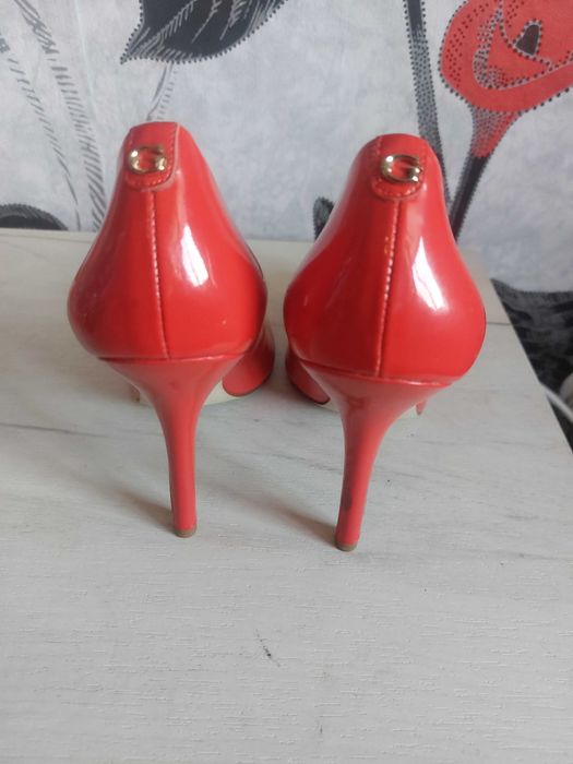 Guess елегантни обувки