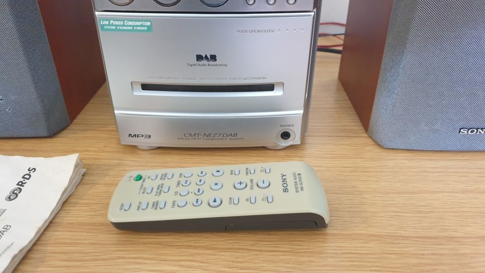 Minisistem  Sony CMT-NEZ7 DAB